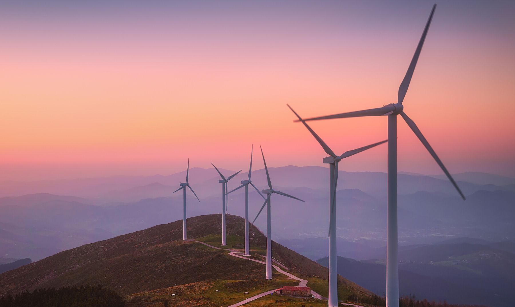 La energía eólica sortea la crisis y cierra un 2020 récord en todo el mundo